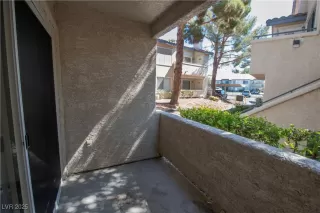 Photo #6: 2720965 Listing 