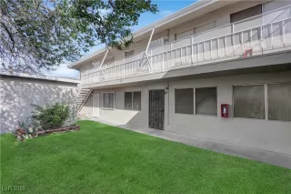 Photo #2: 2720969 Listing 