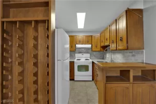 Photo #6: 2720969 Listing 