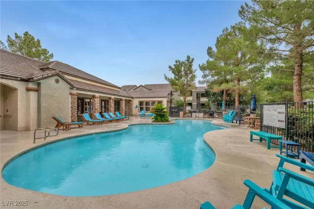 MLS: 2721002 Condo For Sale