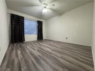 Photo #3: 2721029 Listing 