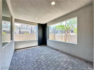 Photo #2: 2721046 Listing 