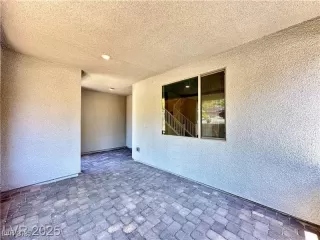 Photo #3: 2721046 Listing 