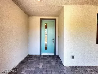 Photo #5: 2721046 Listing 