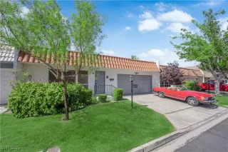 Photo #3: 2721066 Listing 