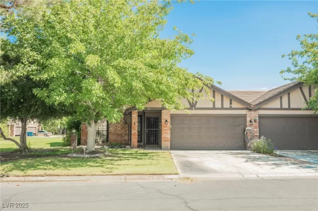 MLS: 2721091 Condo For Sale