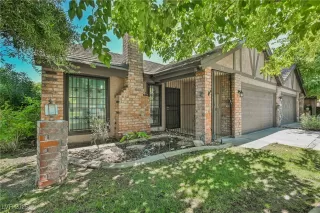 Photo #3: 2721091 Listing 