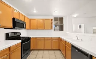 Photo #6: 2721094 Listing 