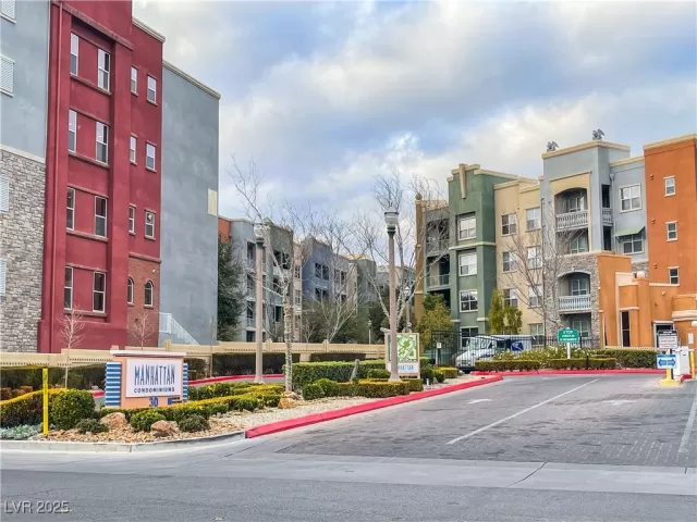 MLS: 2721101 Condo For Sale