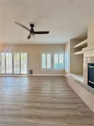 Photo #1: 2721107 Listing 