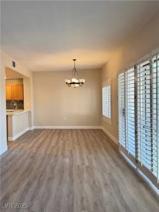 Photo #3: 2721107 Listing 