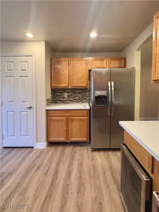 Photo #5: 2721107 Listing 