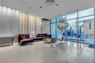 Photo #1: 2721138 Listing