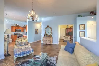 Photo #5: 2721145 Listing 