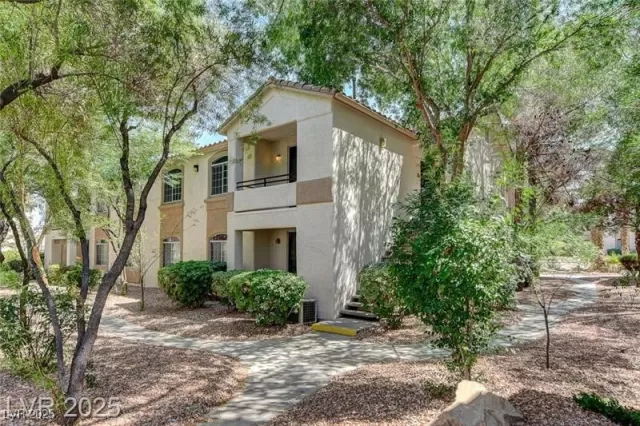 MLS: 2721155 Condo For Sale