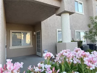 Photo #5: 2721173 Listing 