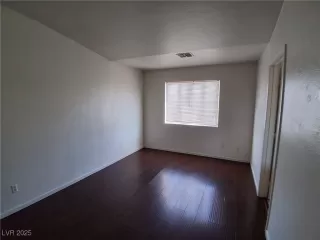 Photo #6: 2721191 Listing 