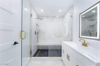 Photo #2: 2721195 Listing 