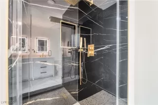 Photo #3: 2721195 Listing 