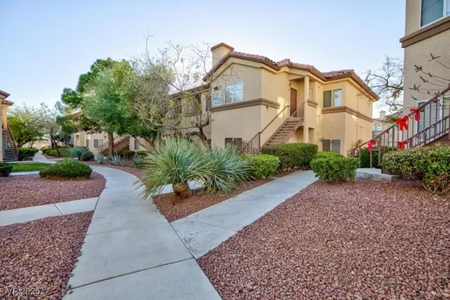 MLS: 2721207 Condo For Sale