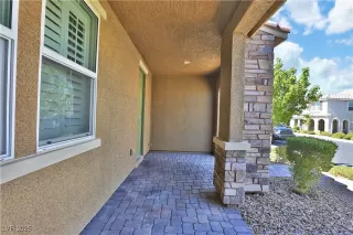 Photo #4: 2721227 Listing 