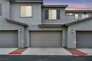 Photo #1: 2721230 Listing 