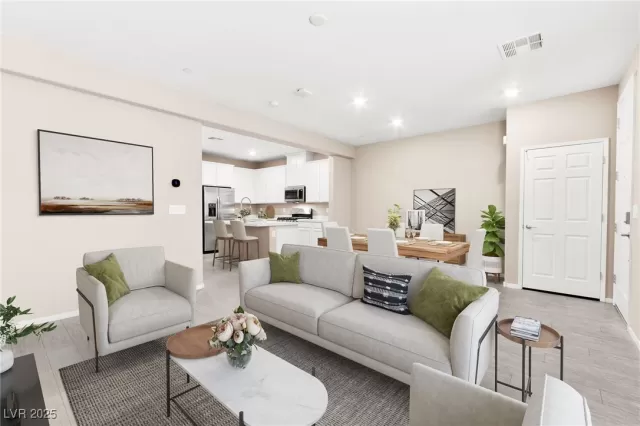 MLS: 2721238 Condo For Sale