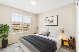 Photo #6: 2721238 Listing 