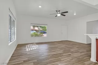 Photo #1: 2721268 Listing 