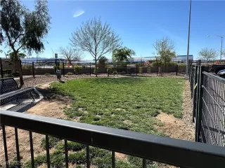 Photo #4: 2721284 Listing 