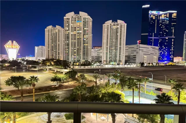 MLS: 2721297 Condo For Sale