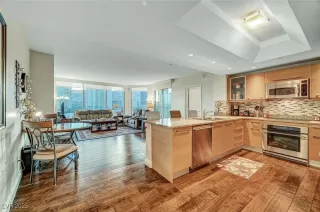 Photo #5: 2721297 Listing 