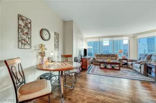 Photo #6: 2721297 Listing 