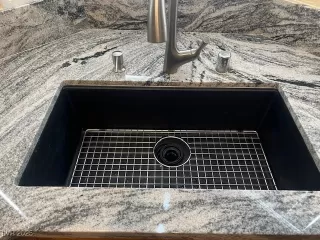 Photo #1: 2721322 Listing 