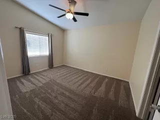 Photo #5: 2721322 Listing 