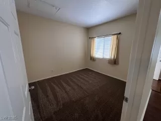 Photo #6: 2721322 Listing 