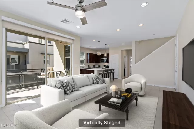 MLS: 2721334 Condo For Sale