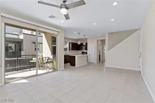 Photo #2: 2721334 Listing 