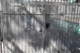 Photo #4: 2721347 Listing