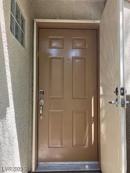 MLS: 2721369 Condo For Sale