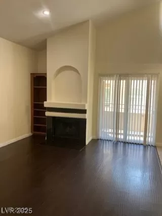 Photo #3: 2721369 Listing 