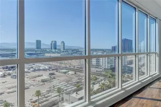 Photo #4: 2721377 Listing 