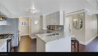 Photo #5: 2721391 Listing 