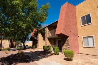 Photo #2: 2721420 Listing