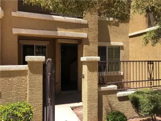 Photo #2: 2721423 Listing 