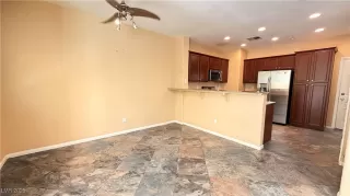 Photo #5: 2721423 Listing 