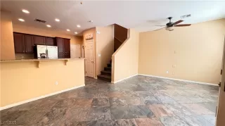 Photo #6: 2721423 Listing 