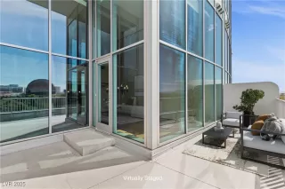 Photo #5: 2721426 Listing 