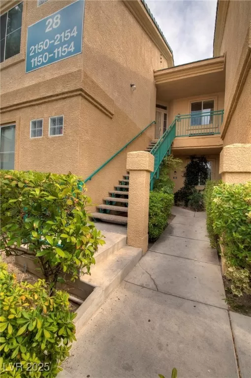 MLS: 2721432 Condo For Sale