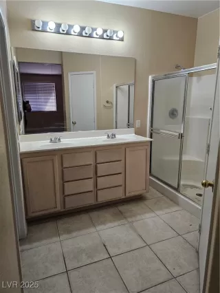 Photo #5: 2721445 Listing 